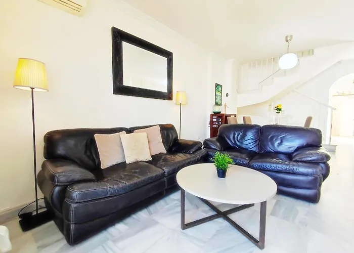 Lovely 2 Bedroom Townhouse In Fuentesol,