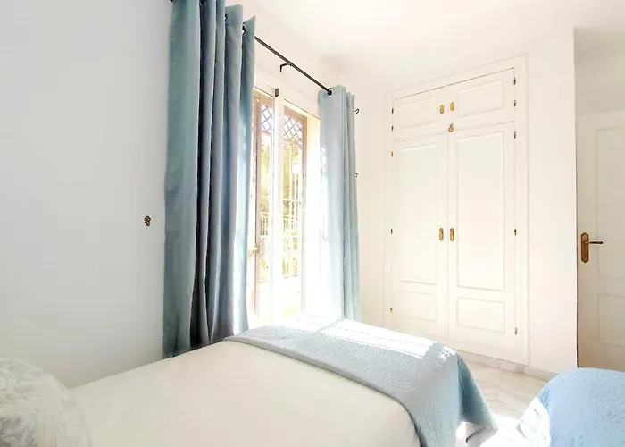 Lovely 2 Bedroom Townhouse In Fuentesol, Appartement Nerja